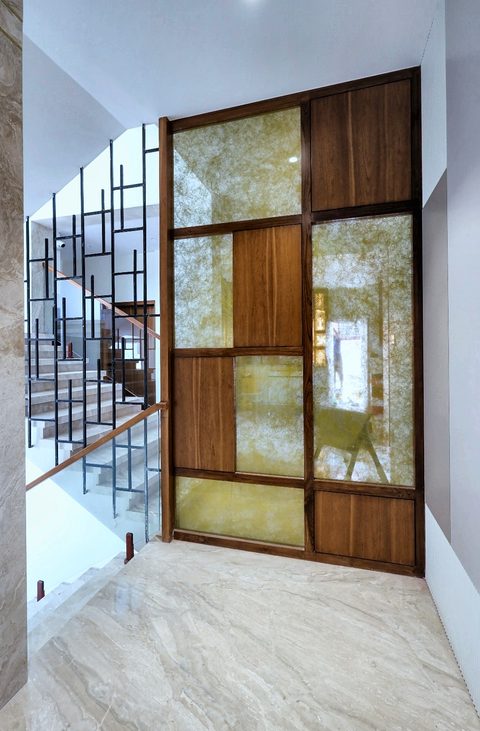The stair screen